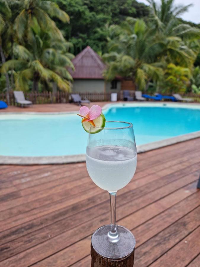 Hotel Oasis De Kiamu Lifou Exterior photo